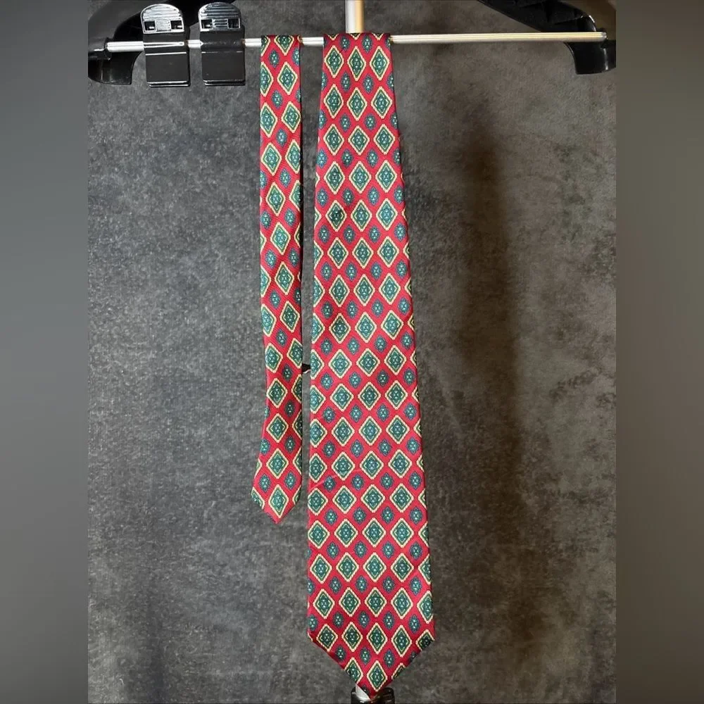 Oscar de la Renta Red and Blue Tie Sophisticated Style - Picture 10 of 11